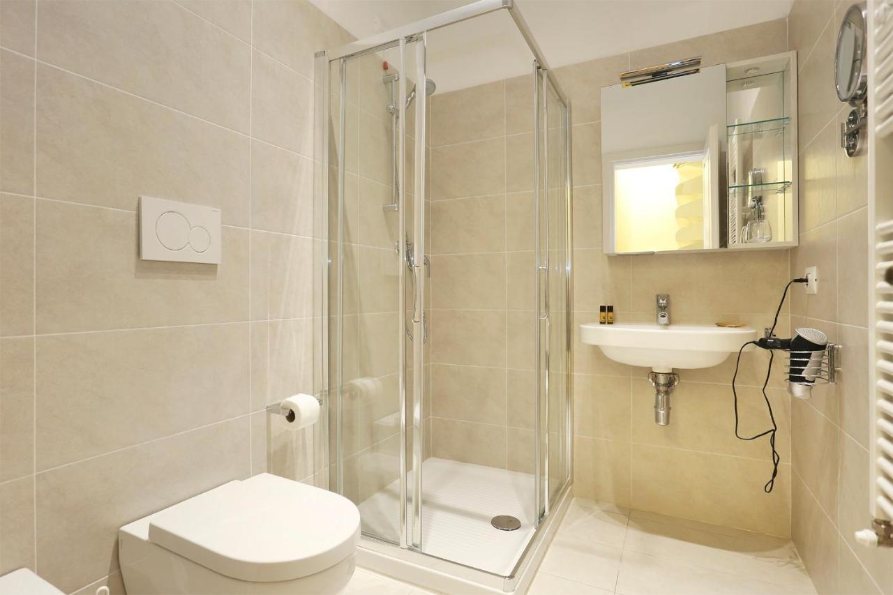 Tornabuoni Boutique Bed & Breakfast Florence Exterior photo